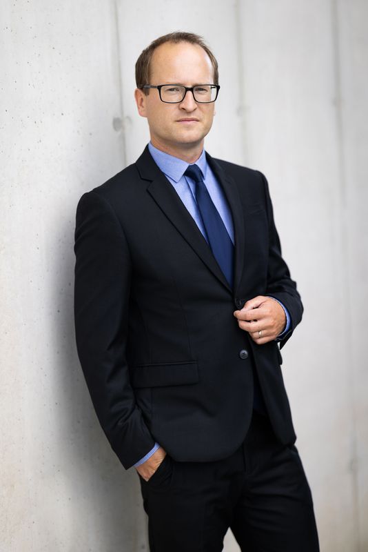 Tomas Havranek (Tomáš Havránek), by a concrete wall, 2022